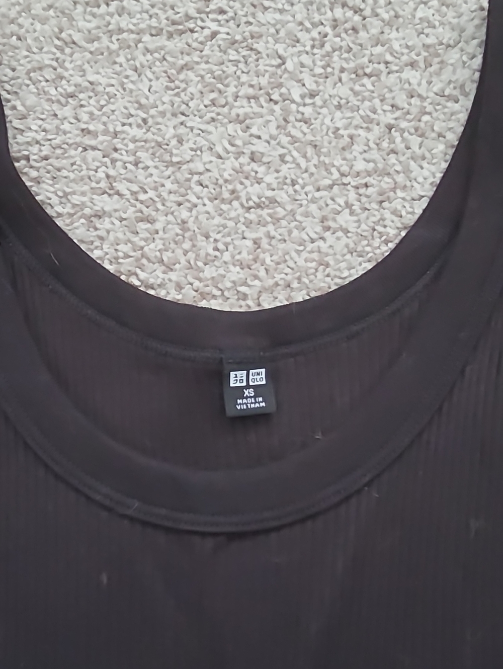 Uniqlo Ribbed Tank - Picture 2 of 3